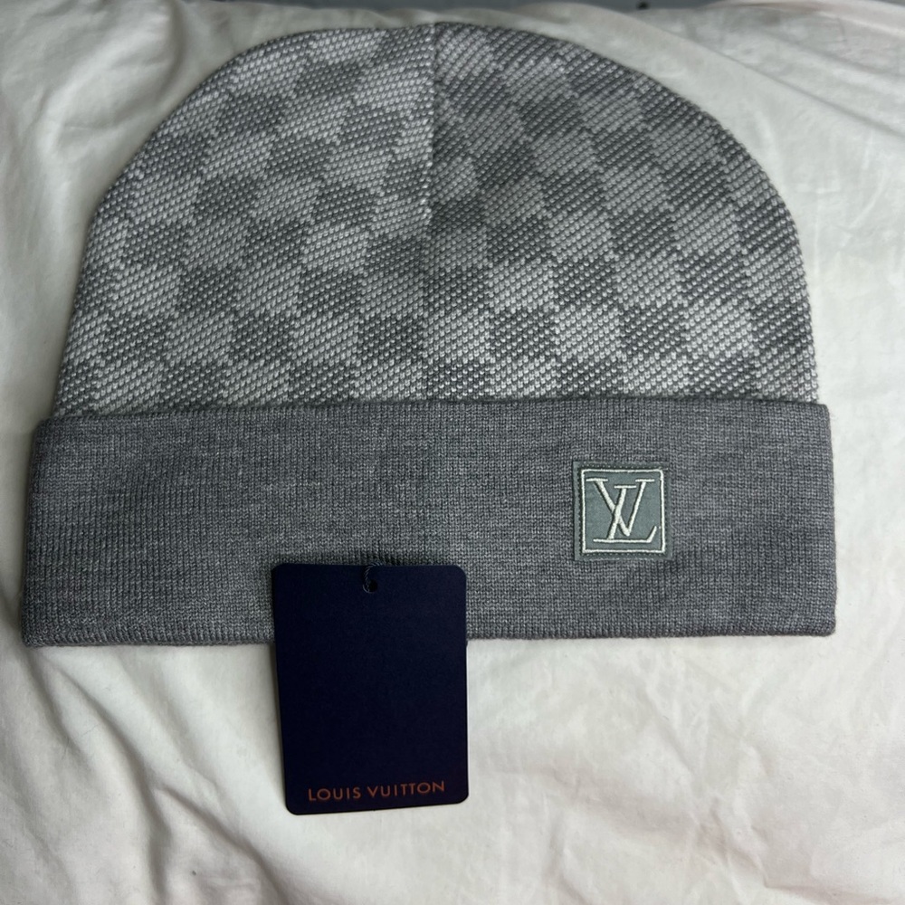 Louis Vuitton Néo Petit Damier Beanie(READ DESCRIPTION)